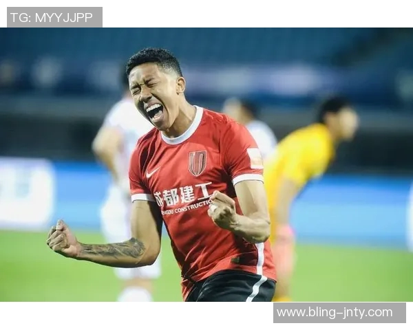 罗慕洛第23分钟因伤落泪退场德尔加多紧急替补登场助阵